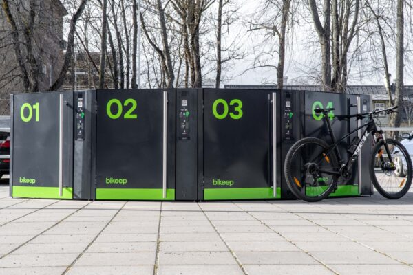 Commercial discount bike lockers