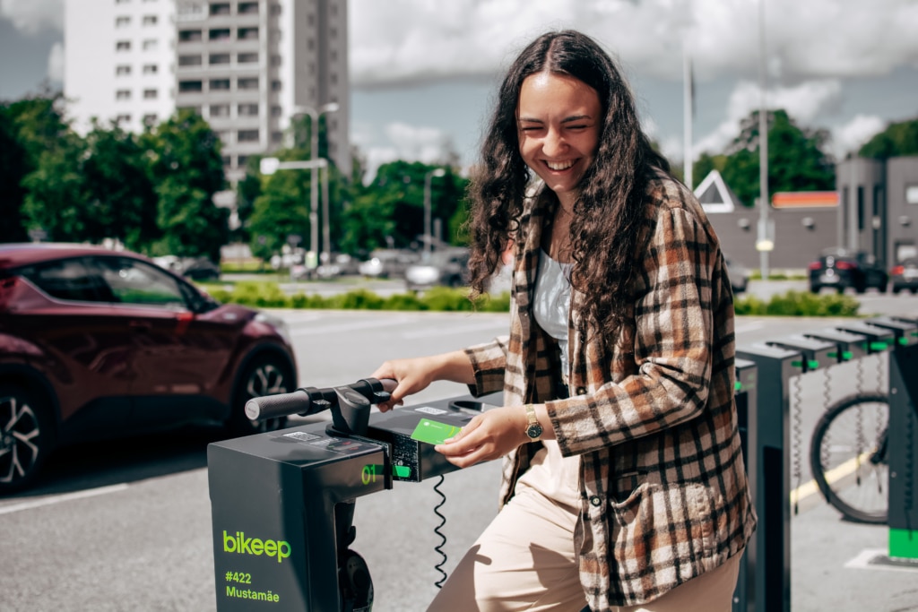 new model charging scooty